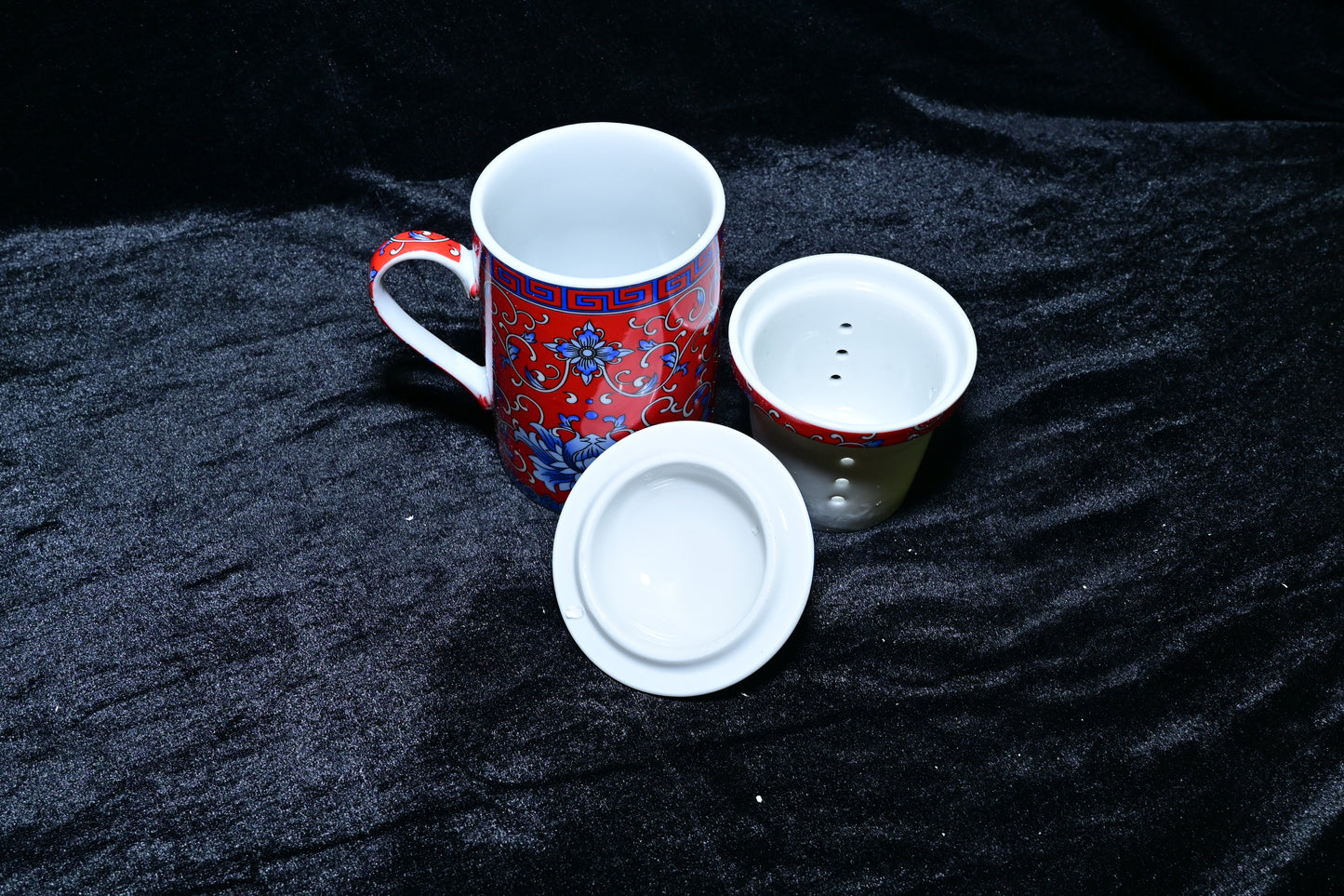 Traditional Tibetan Style Ceramic Tea Mug with Lid and Infuser