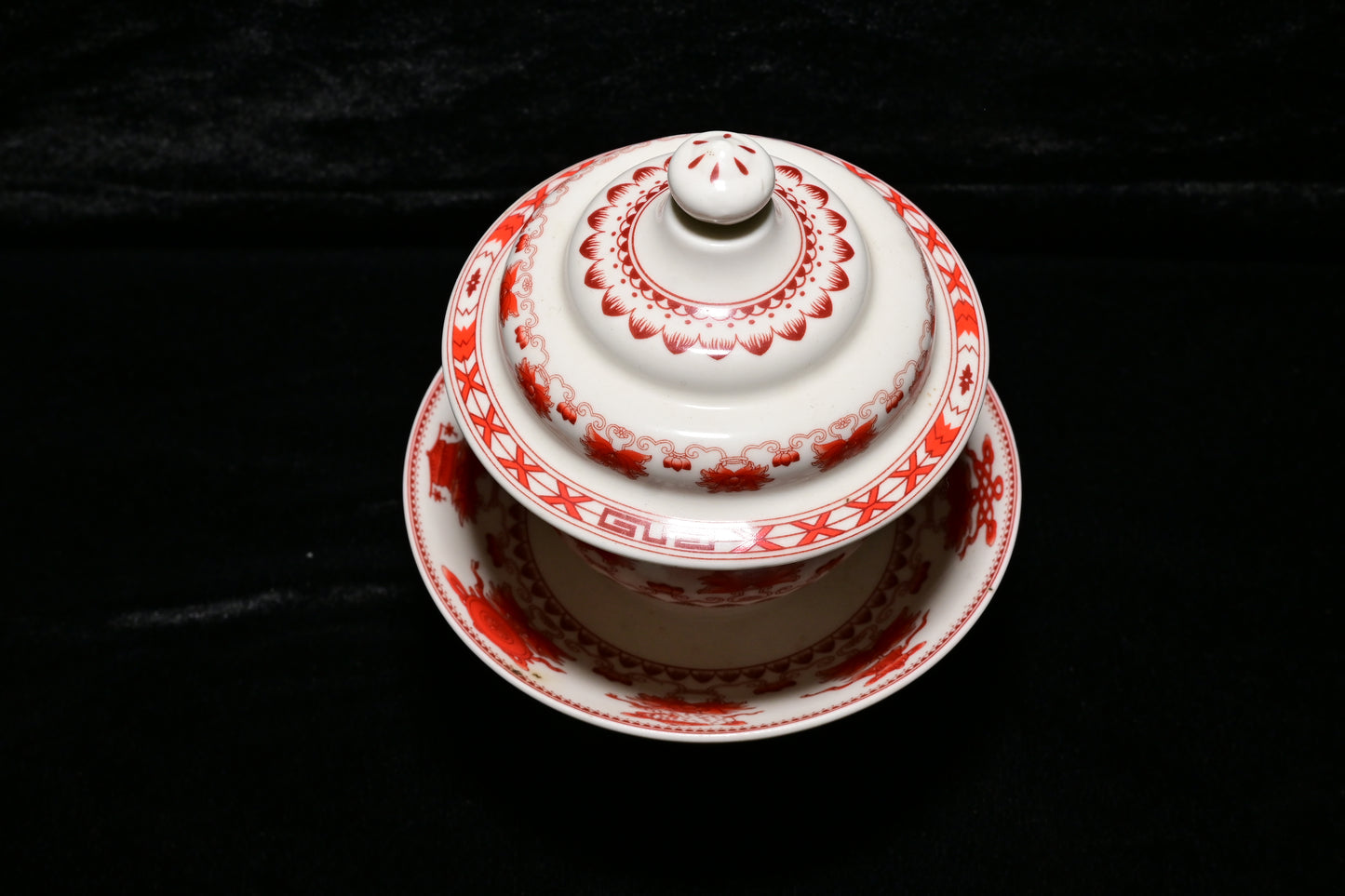 Traditional Ceramic Offering Bowl with Lid and Stand