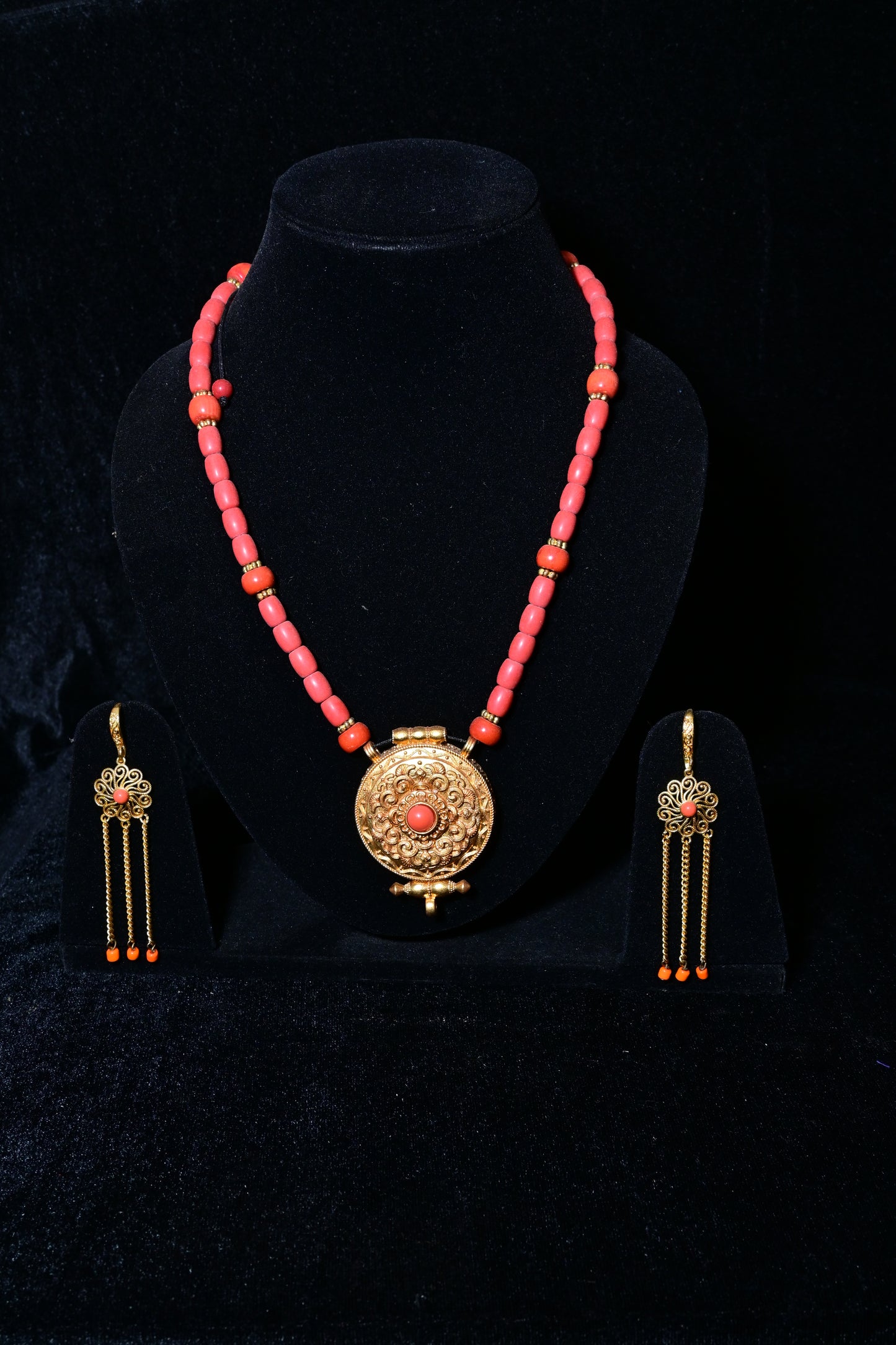 Minimal Coral Tibetan Necklace Set with Round Medallion Pendant