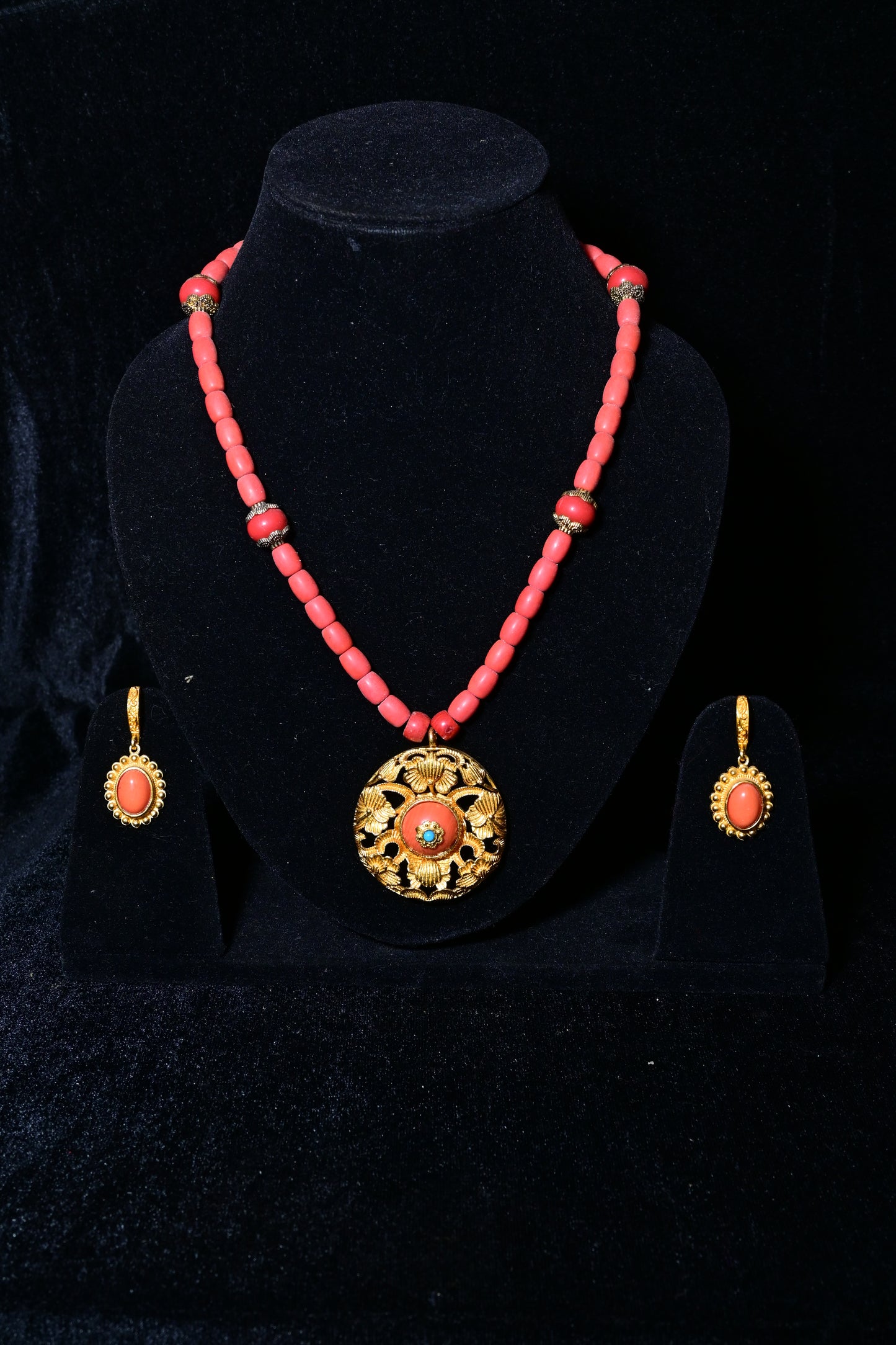 Traditional Tibetan Coral Bead Necklace Set with Floral Gold Pendant