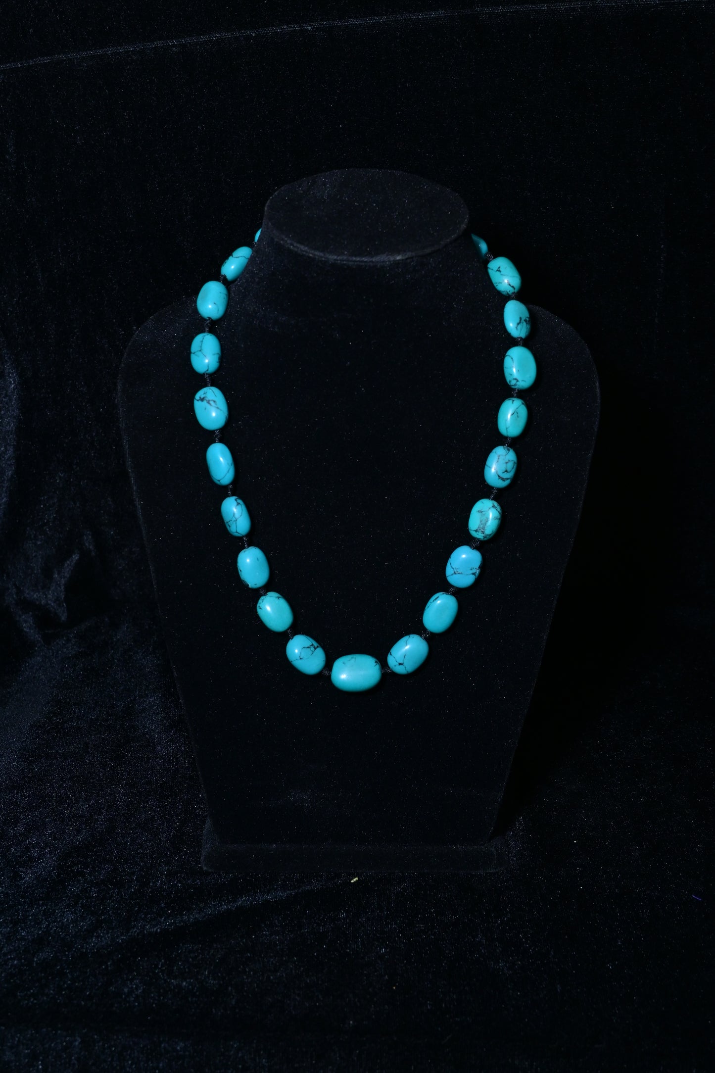 Handcrafted Turquoise Oval Bead Necklace
