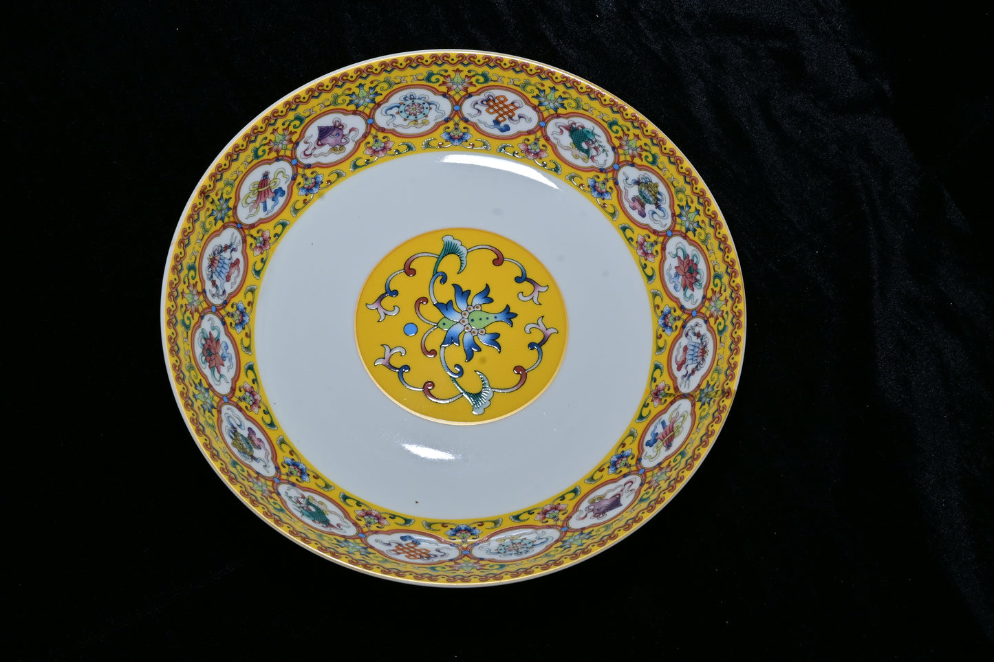 Tibetan Auspicious Symbol Ceramic Plate