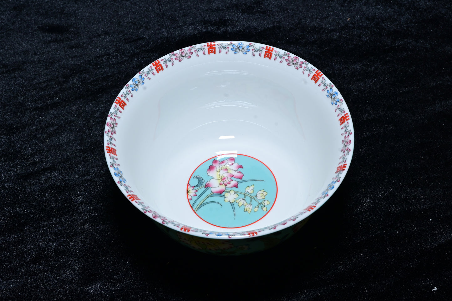 Gemini Thailand Black Floral Porcelain Decorative Bowl – Elegant Peony Edition