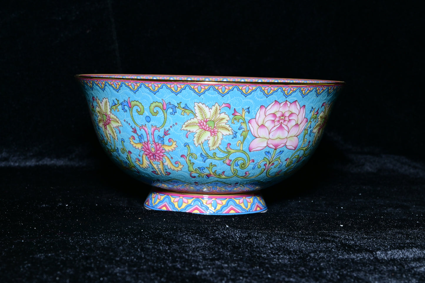 Imperial Lotus Porcelain Bowl – Golden Blossom Oriental Edition