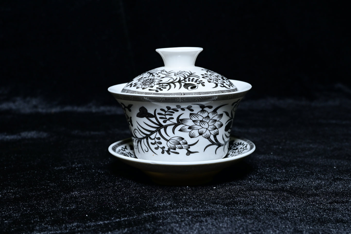 Floral Porcelain Gaiwan Tea Cup Set
