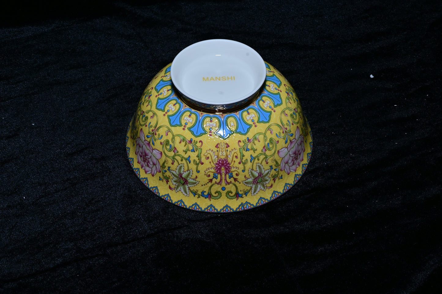 Imperial Lotus Porcelain Bowl – Golden Blossom Oriental Edition