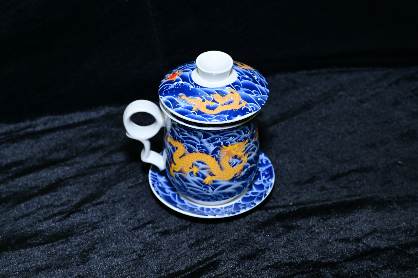 Traditional Dragon Design Ceramic Tea Mug with Lid & Strainer