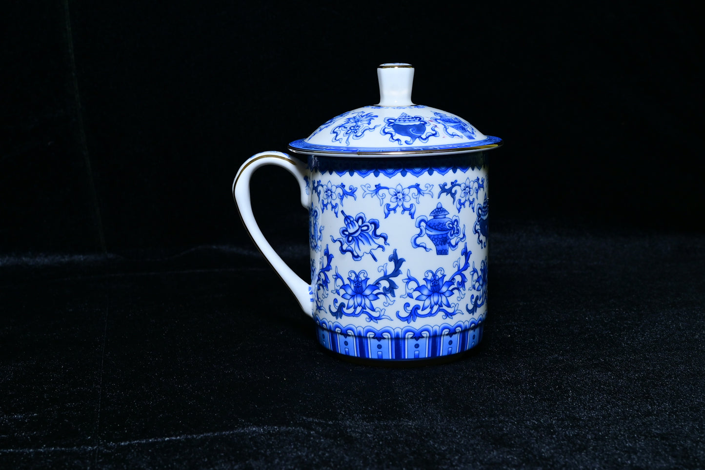Traditional Tibetan Style Ceramic Tea Mug with Lid