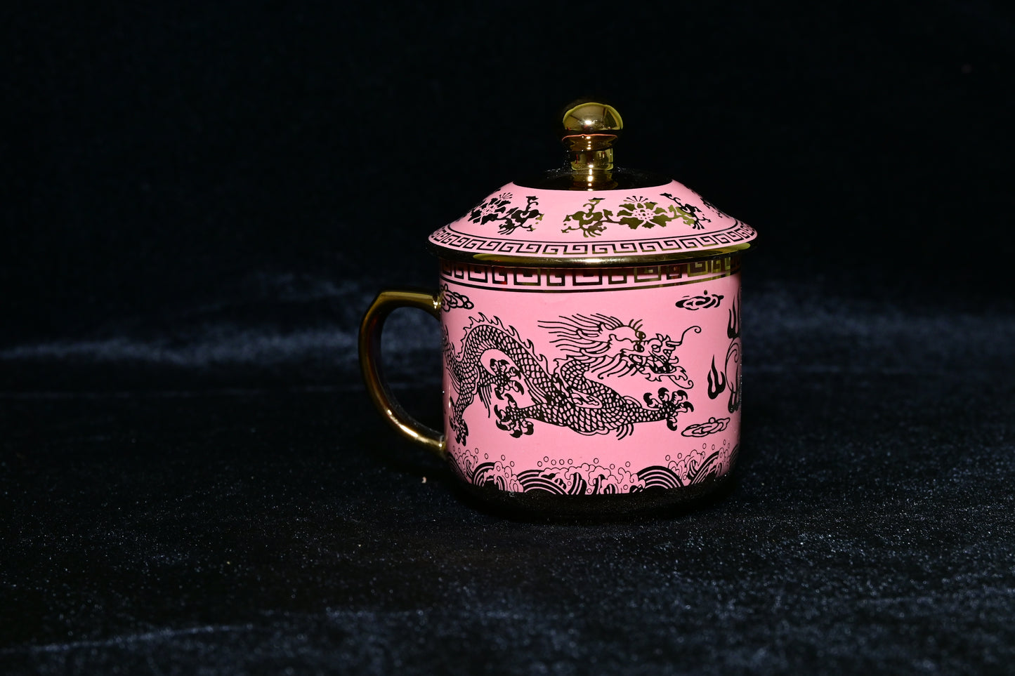 Dragon Design Ceramic Mug with Lid