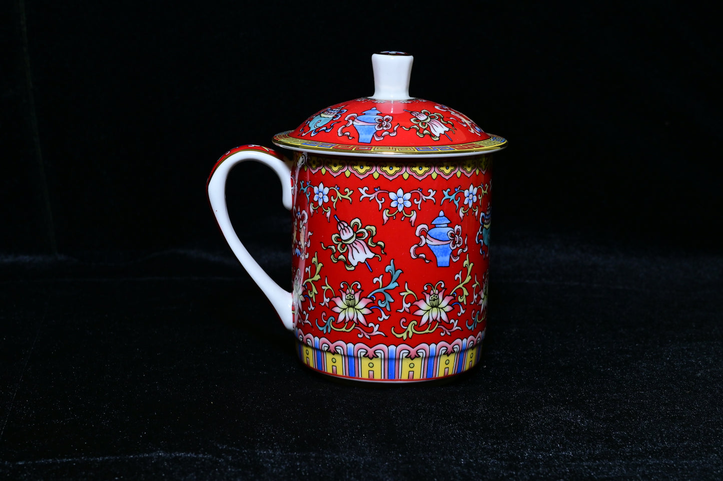 Traditional Tibetan Style Ceramic Tea Mug with Lid