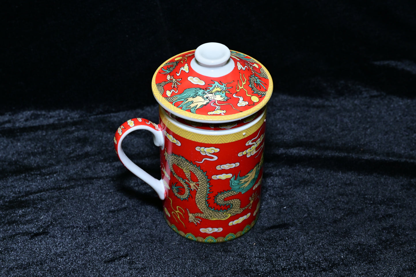Traditional Tibetan Style Ceramic Tea Mug with Lid and Infuser