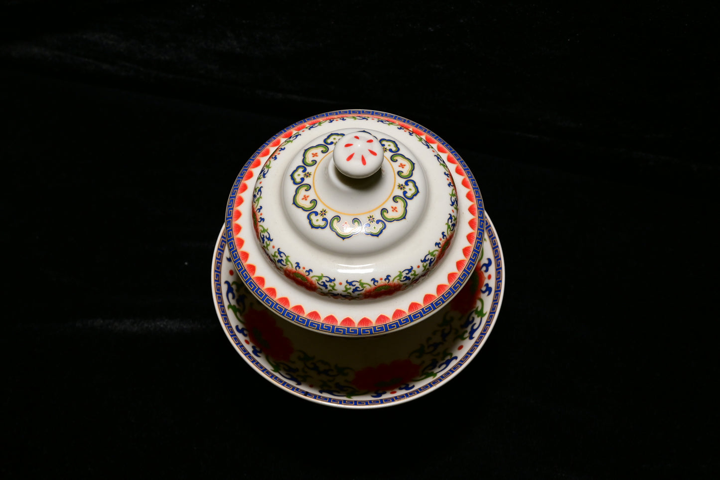 Traditional Ceramic Offering Bowl with Lid and Stand