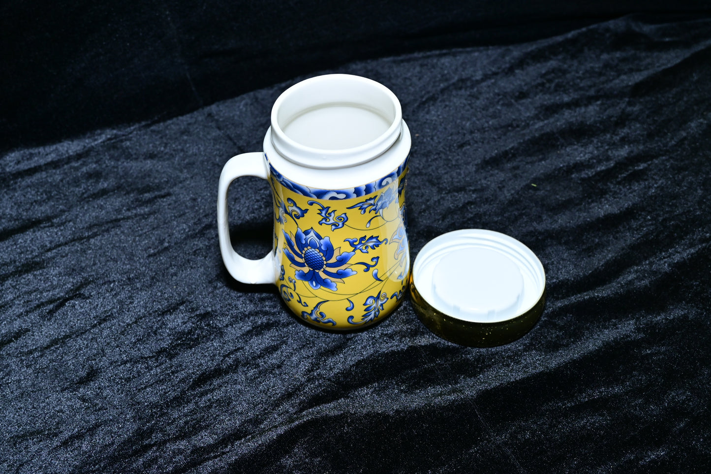 Floral Design Ceramic Mug with Lid