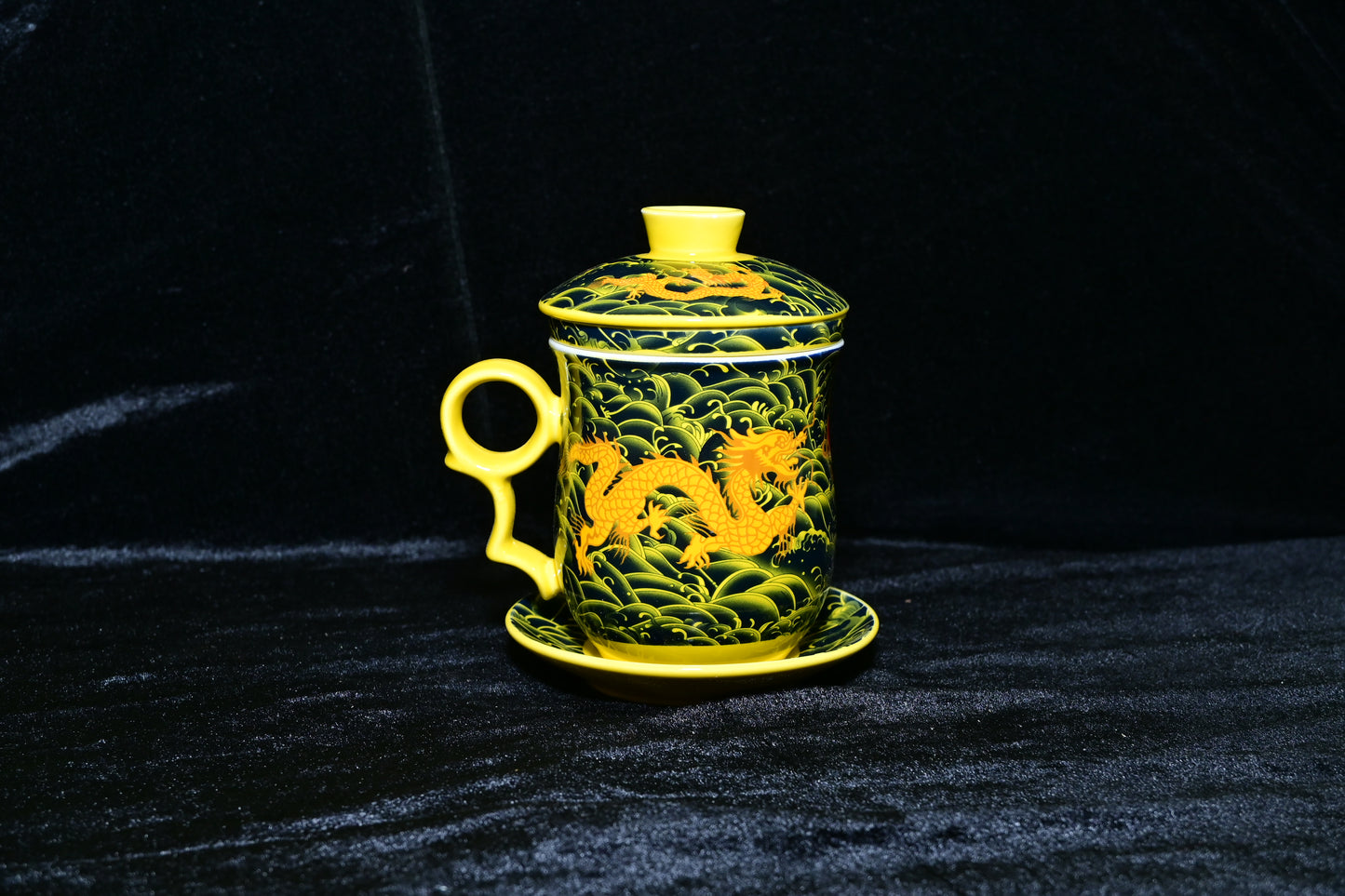 Traditional Dragon Design Ceramic Tea Mug with Lid & Strainer