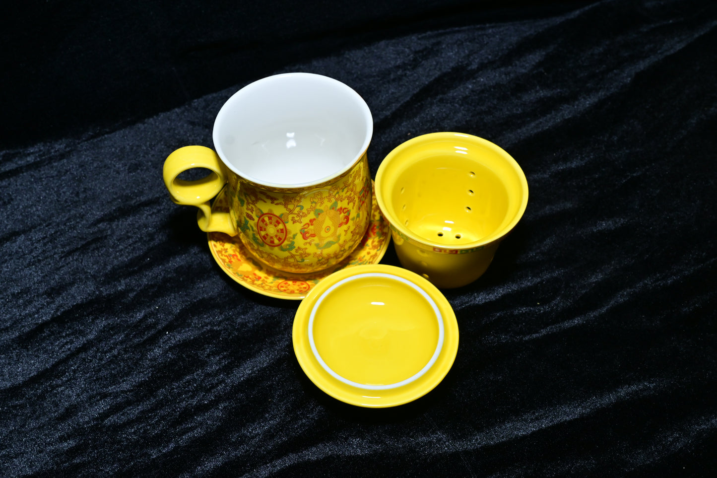Traditional Tibetan Symbol Ceramic Tea Mug with Lid & Strainer