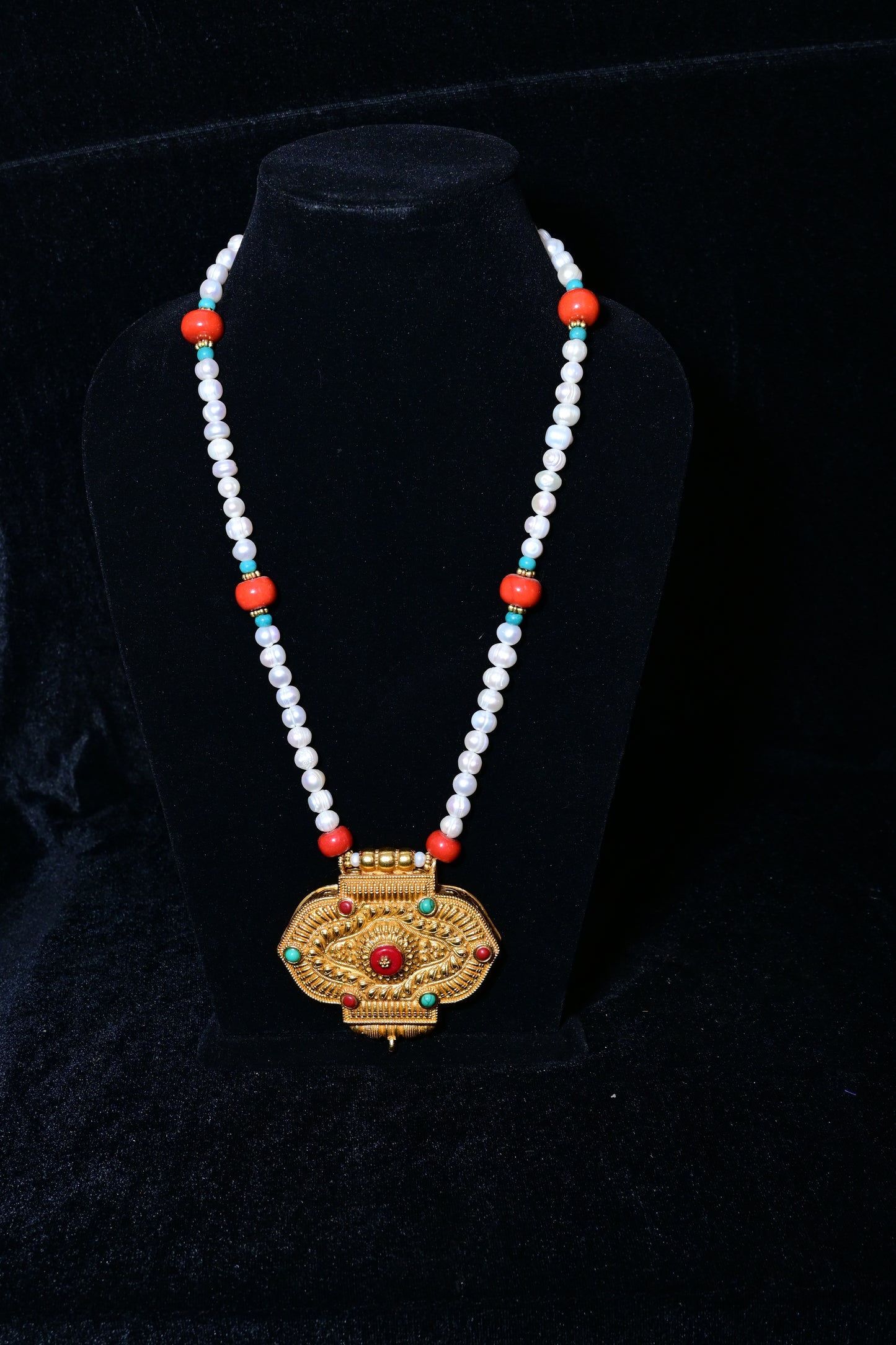 Traditional White Pearl Bead Necklace with Antique Gold Pendant