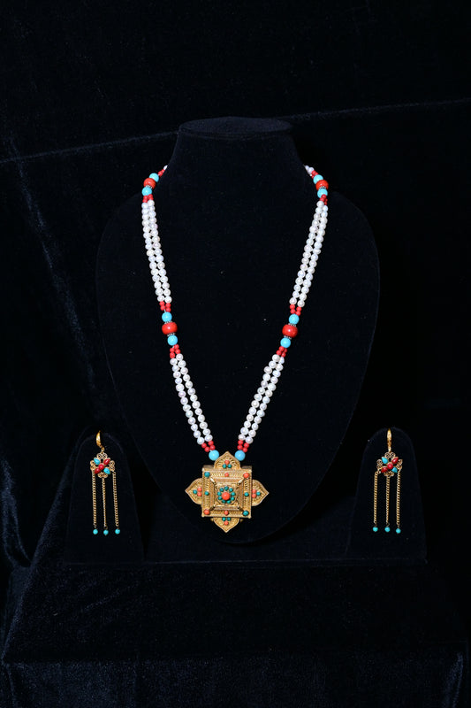 Traditional Tibetan White Pearl Bead Necklace Set with Geometric Pendant