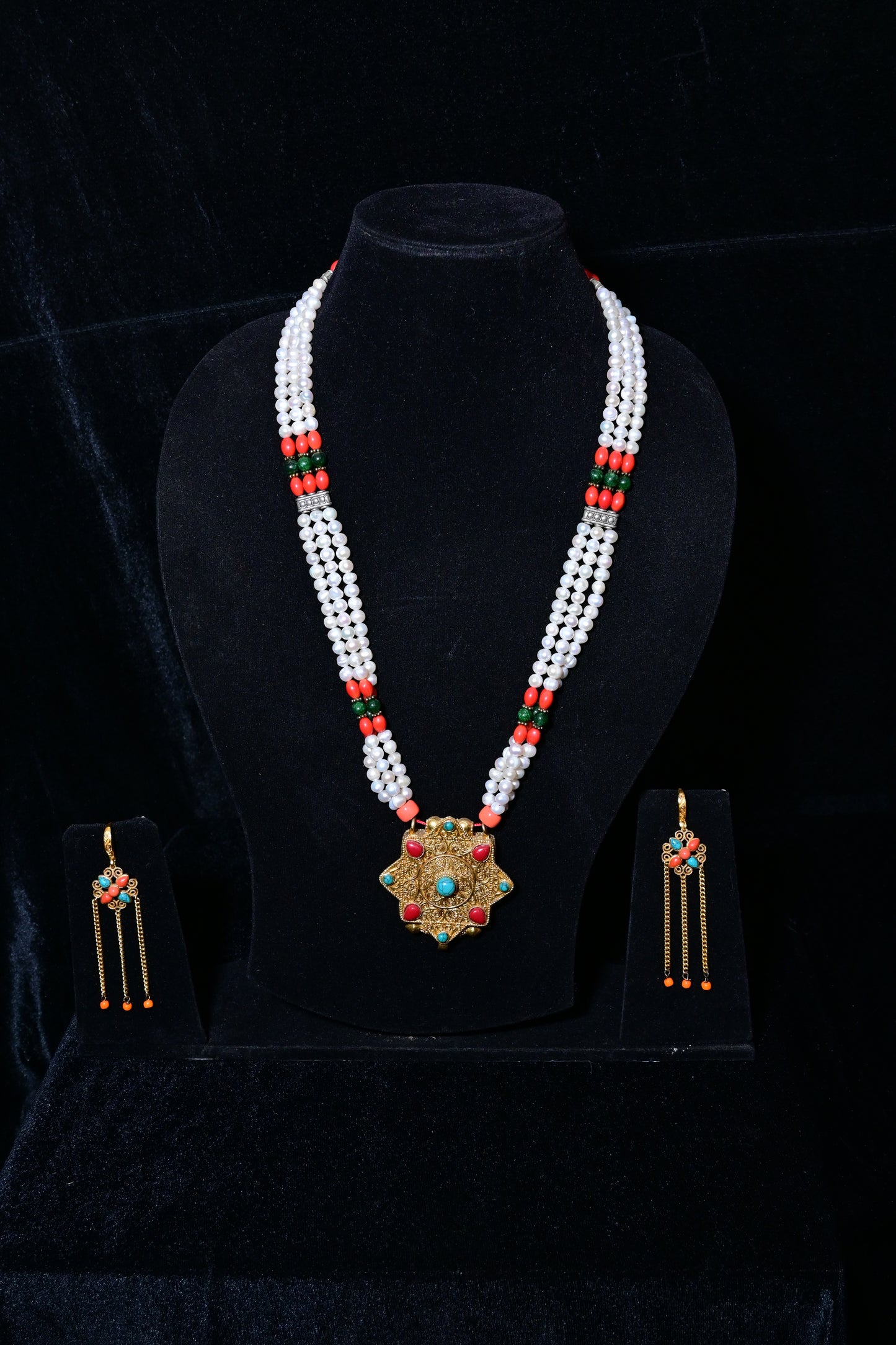 Traditional Tibetan Pearl Bead Necklace Set with Floral Gold Pendant