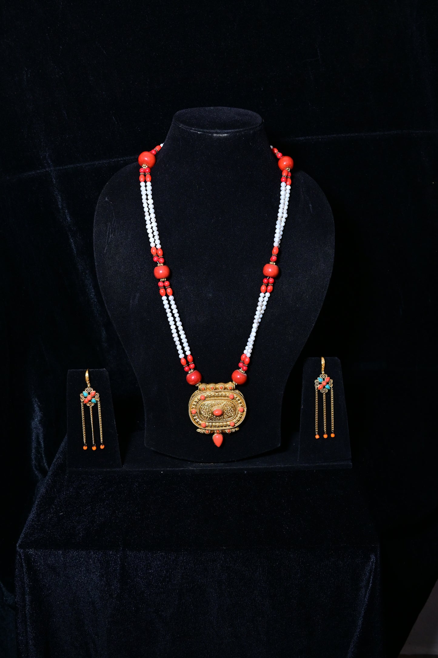 Traditional Tibetan White Bead Necklace Set with Oval Antique Gold Pendant