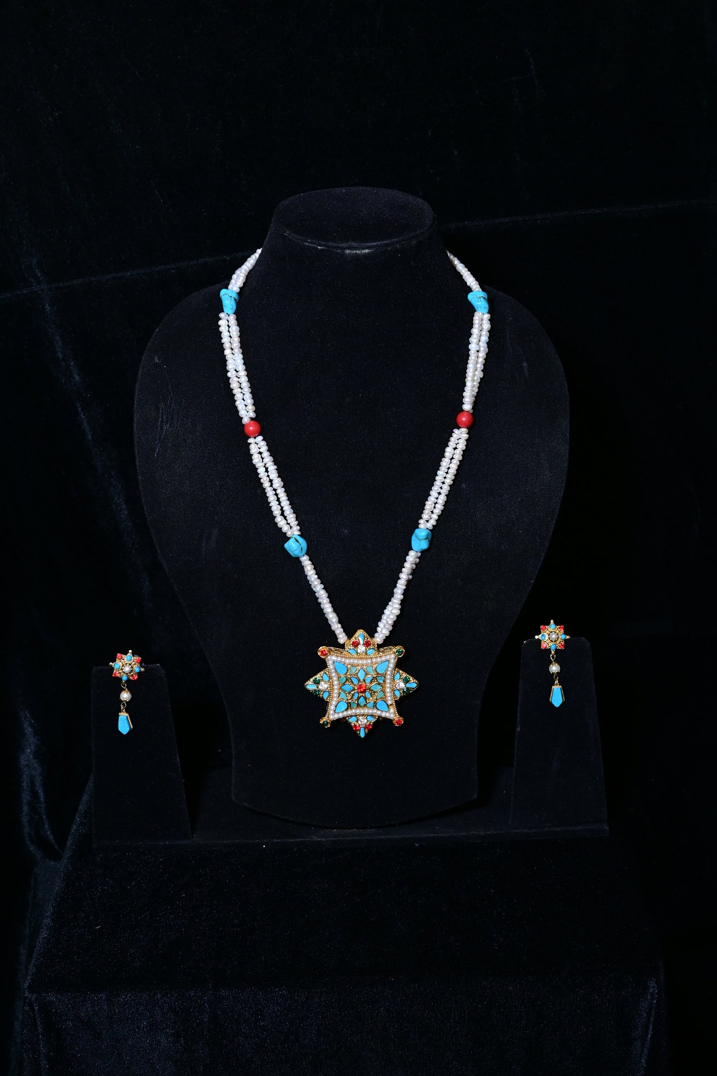 Traditional Tibetan White Bead Necklace Set with Star Pendant