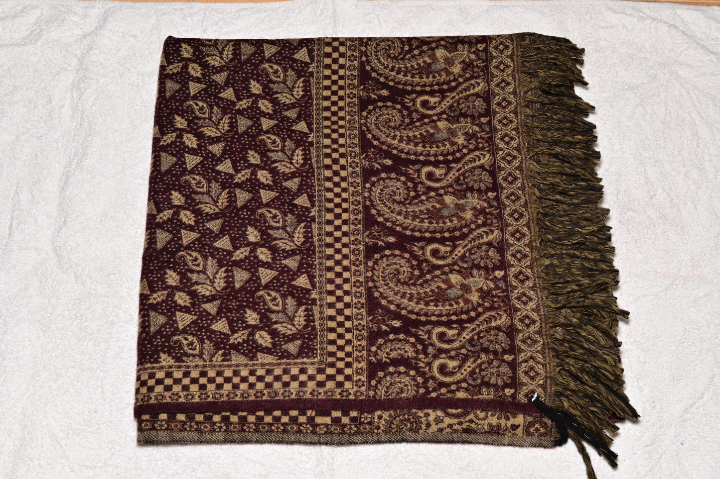 Brown Tibet Yak Wool Patterned Shawl