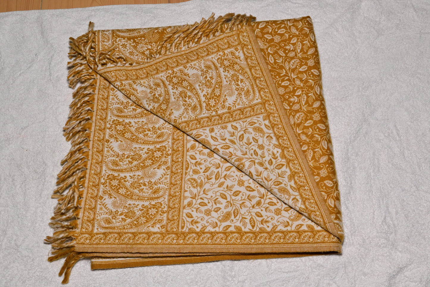 Tibet Yak Wool Patterned Shawl