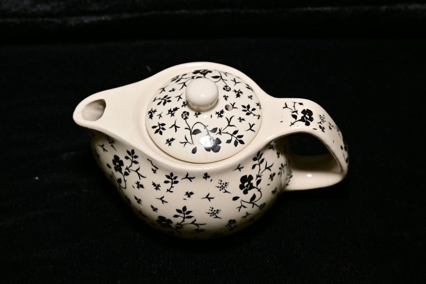 Black Floral Ceramic Teapot with Infuser