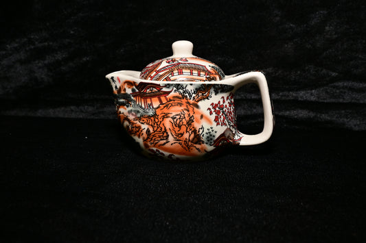 Scenic Ceramic Teapot with Infuser